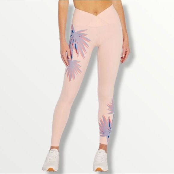 Wildfox SET Sasha Bra and Maci Legging - Picture 7 of 13